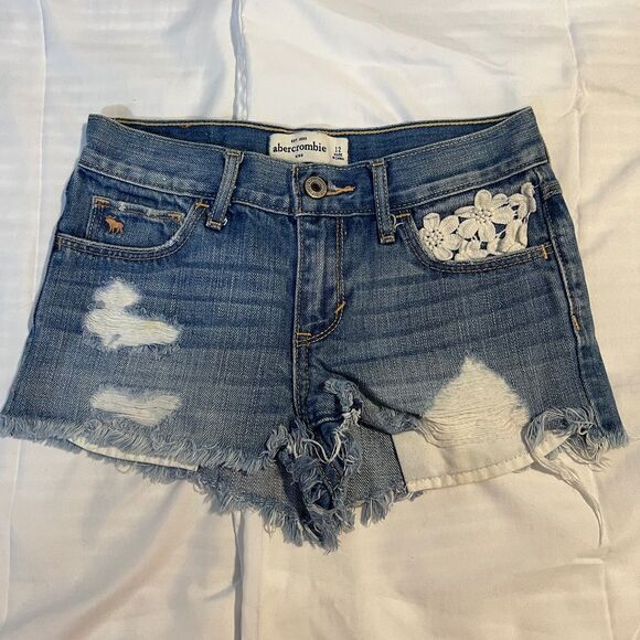Abercrombie Distressed Denim Shorts with Floral Lace Detail Cutoff Jean‎ Shorts - Picture 1 of 6